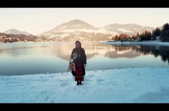 Cristina Livia Scurtu – Am pornit cu vestea buna (Colind)
