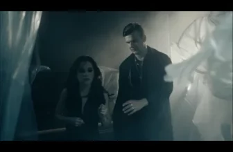 VAMA x Alexandra Capitanescu – Fluturi In Stomac