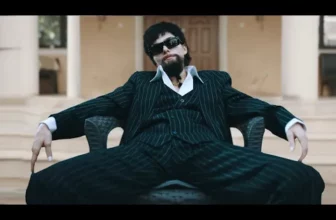 Theo Rose – A venit politia