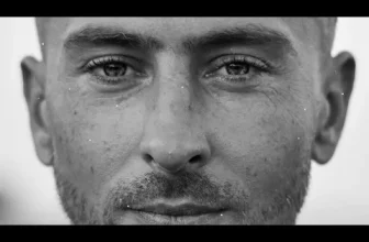 Click – Priveste-ma in ochi