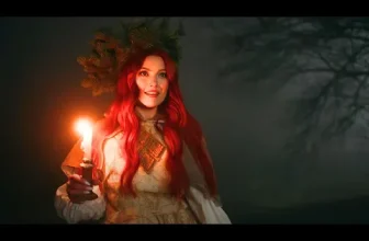 ELENA – De la cer la Pamant