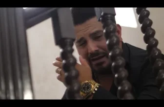 Florita de la Clejani – As da foc la cimitir